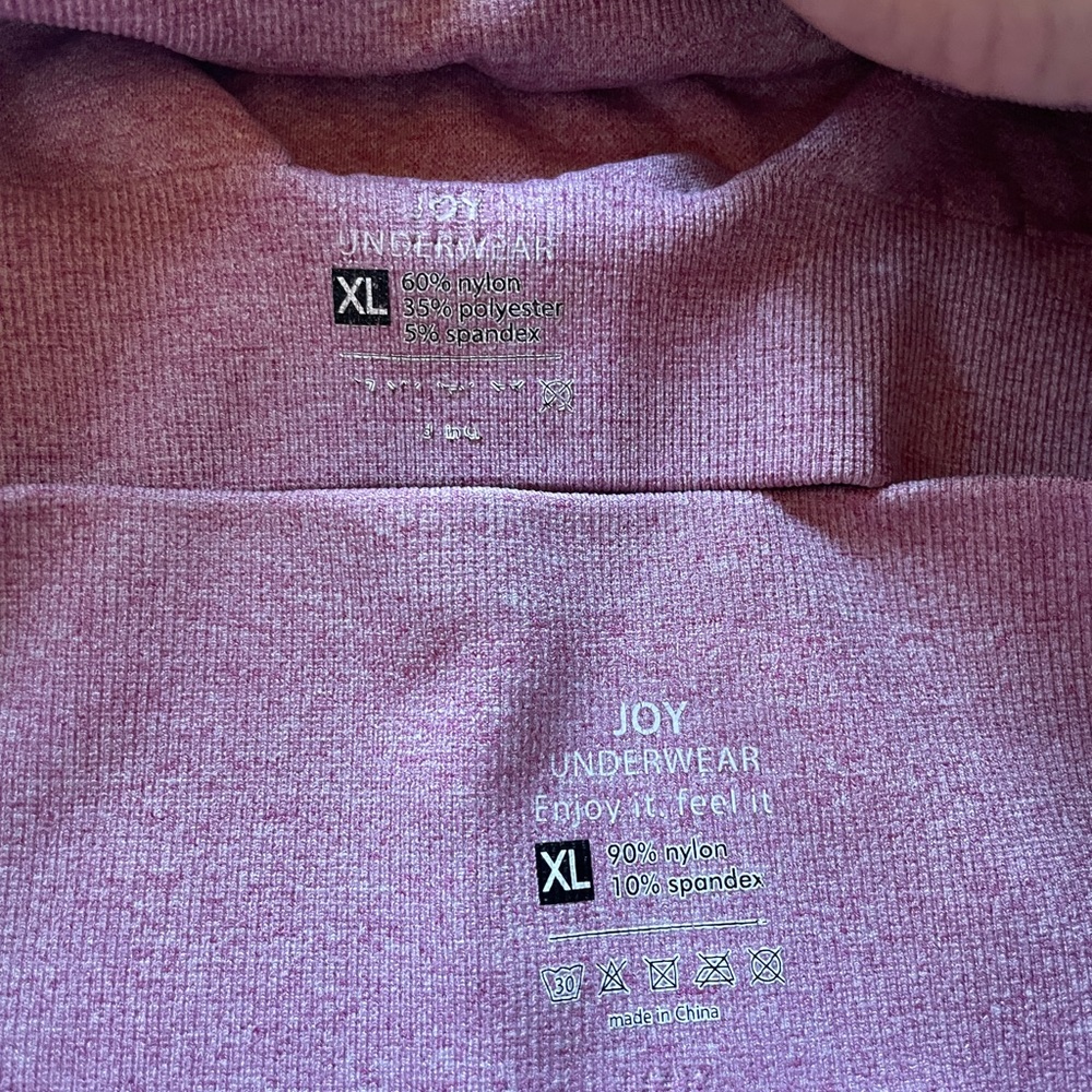 Two lounge/activewear sets - Picture 3 of 5